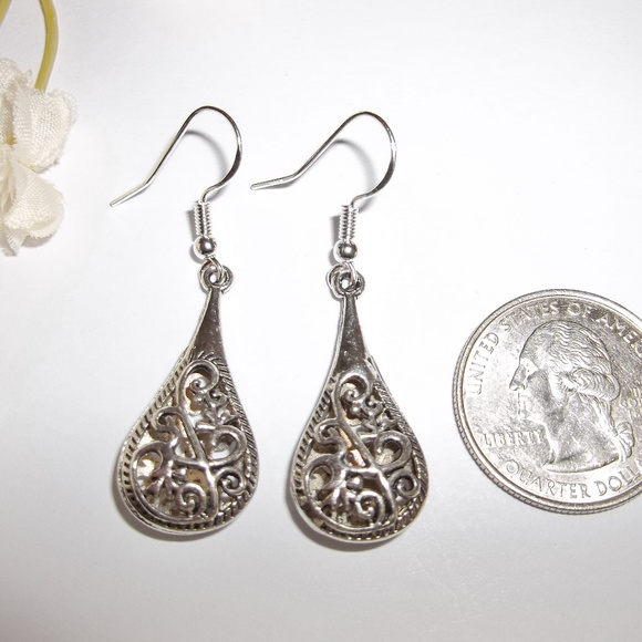 Long Silver Teardrop Earrings Woman Jewelry 1600 - Picture 4 of 9